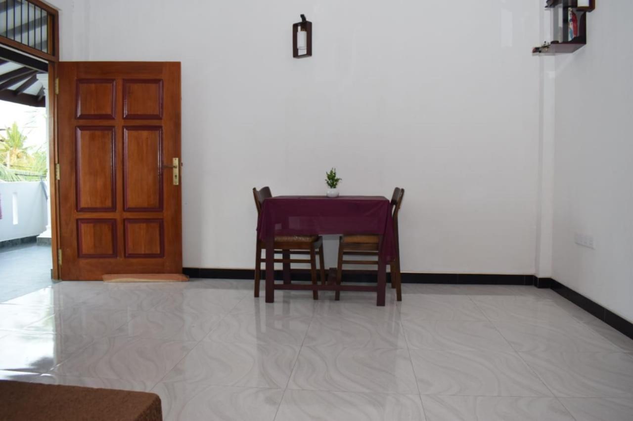 The Alexis'S Guest House Negombo Exterior foto